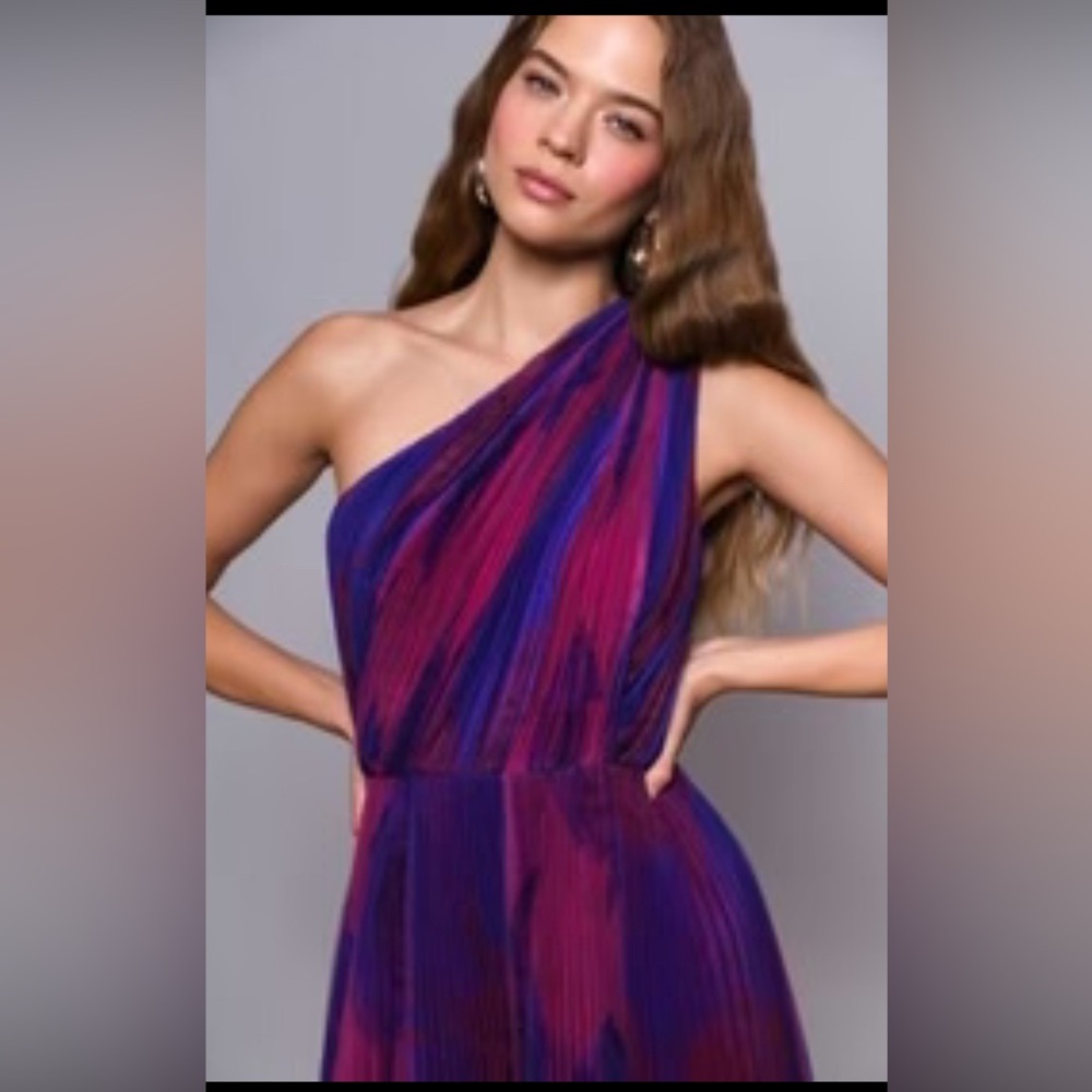 Hutch Tarina Pleated One Shoulder Gown in Vibrant Purple and Pink, New - Picture 4 of 13